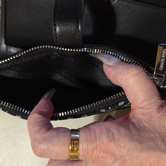 Michael Kors Black and Silver Women's Clutch BNWT - Picture 13 of 13